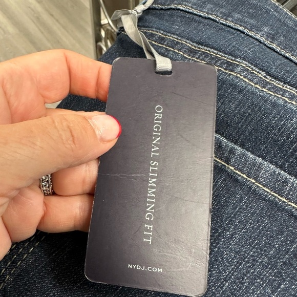 NYDJ Not Your Daughter’s Jeans Denim Shorts – Size 24W - Picture 10 of 11